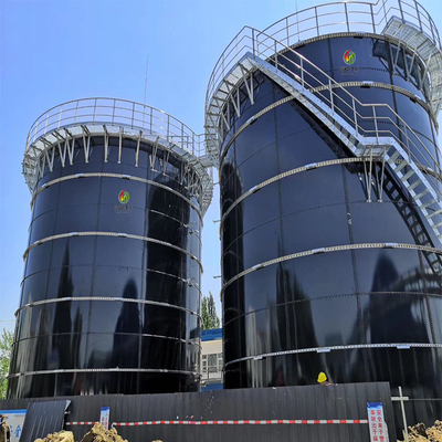 Équipement industriel de digestion anaérobie avec surface lisse et polonaise